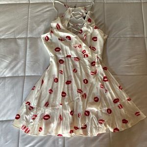 F21, Med, 💋 mini dress, slightly see through, recommend nude undergarment